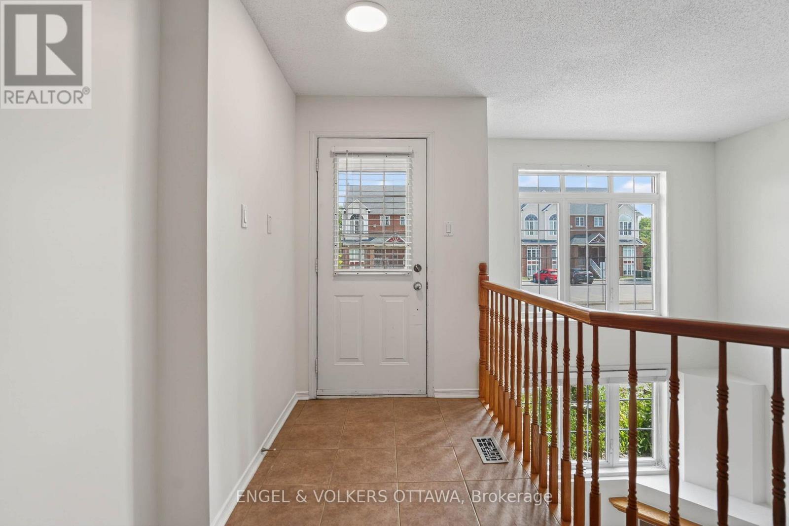157 - 70 Edenvale Drive, Ottawa, Ontario  K2K 3N7 - Photo 4 - X13249278