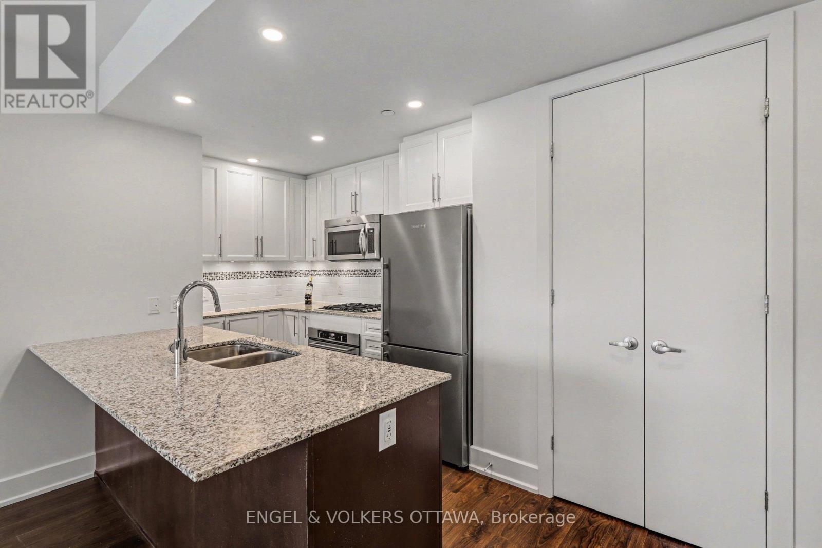 318 - 7 Marquette Avenue, Ottawa, Ontario  K1L 8A7 - Photo 4 - X13249384