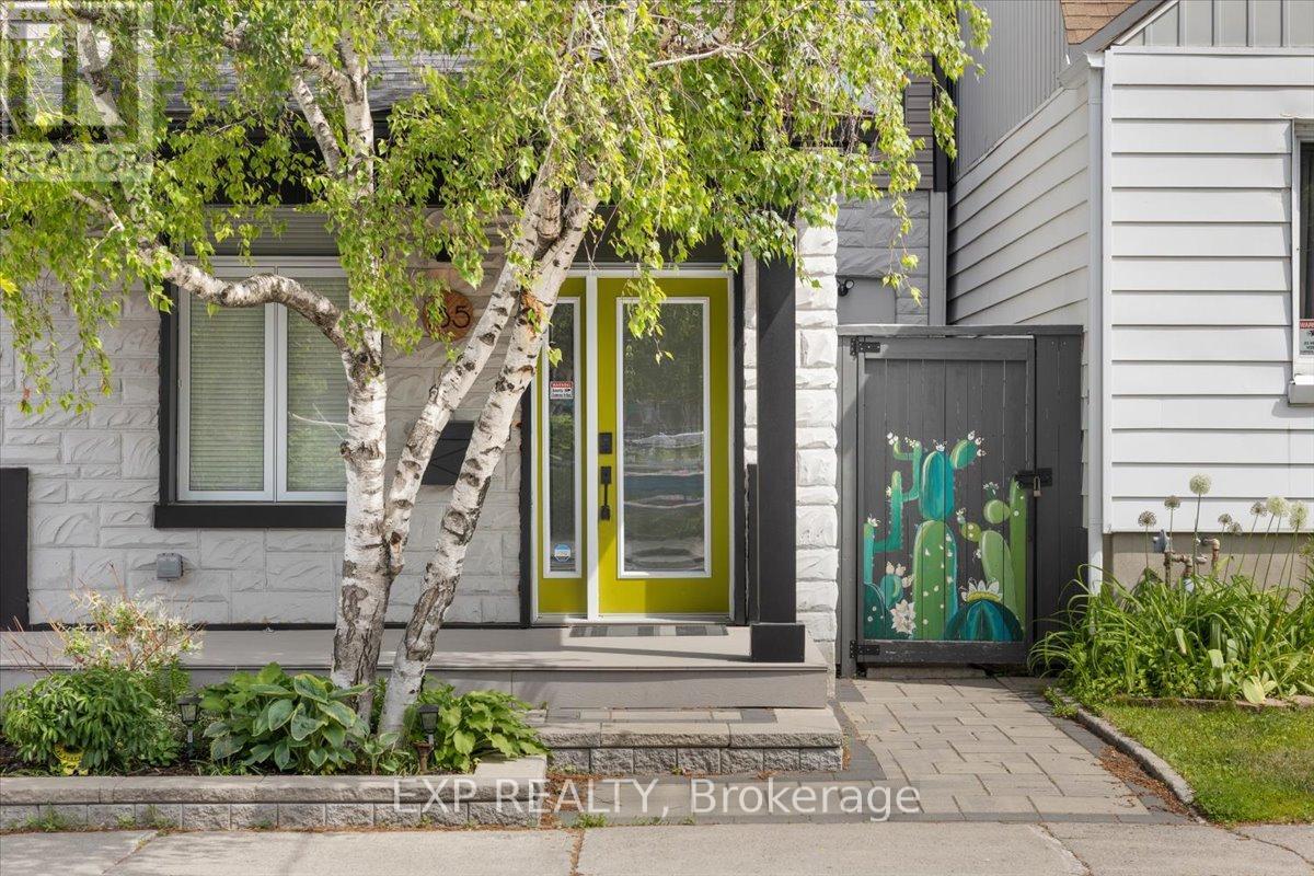 185 Deschamps Avenue, Ottawa, Ontario  K1L 5Z3 - Photo 3 - X13249414