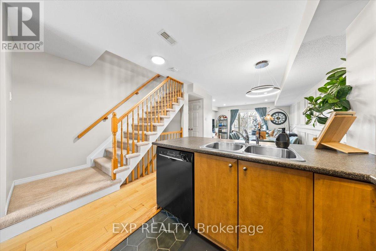 57 Steele Park Private, Ottawa, Ontario  K1J 0J2 - Photo 16 - X13249784