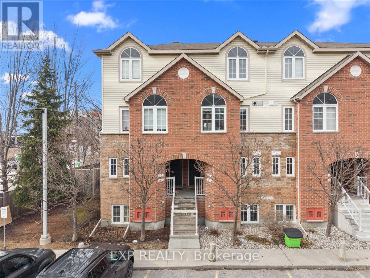 57 Steele Park Private, Ottawa, Ontario  K1J 0J2 - Photo 2 - X13249784