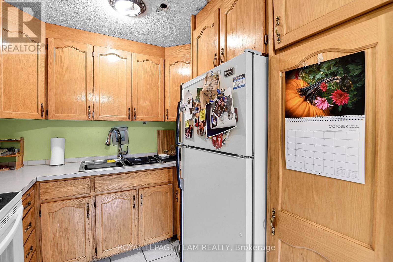 B - 902 Elmsmere Road, Ottawa, Ontario  K1J 7T6 - Photo 10 - X13249800