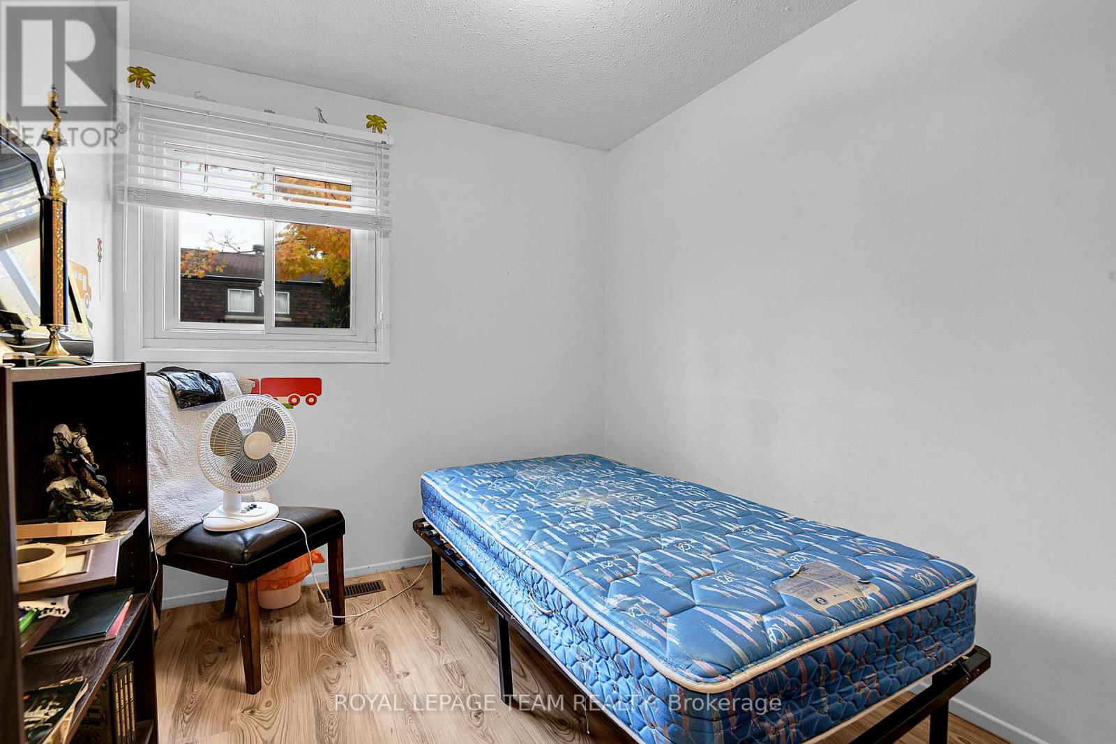 B - 902 Elmsmere Road, Ottawa, Ontario  K1J 7T6 - Photo 14 - X13249800
