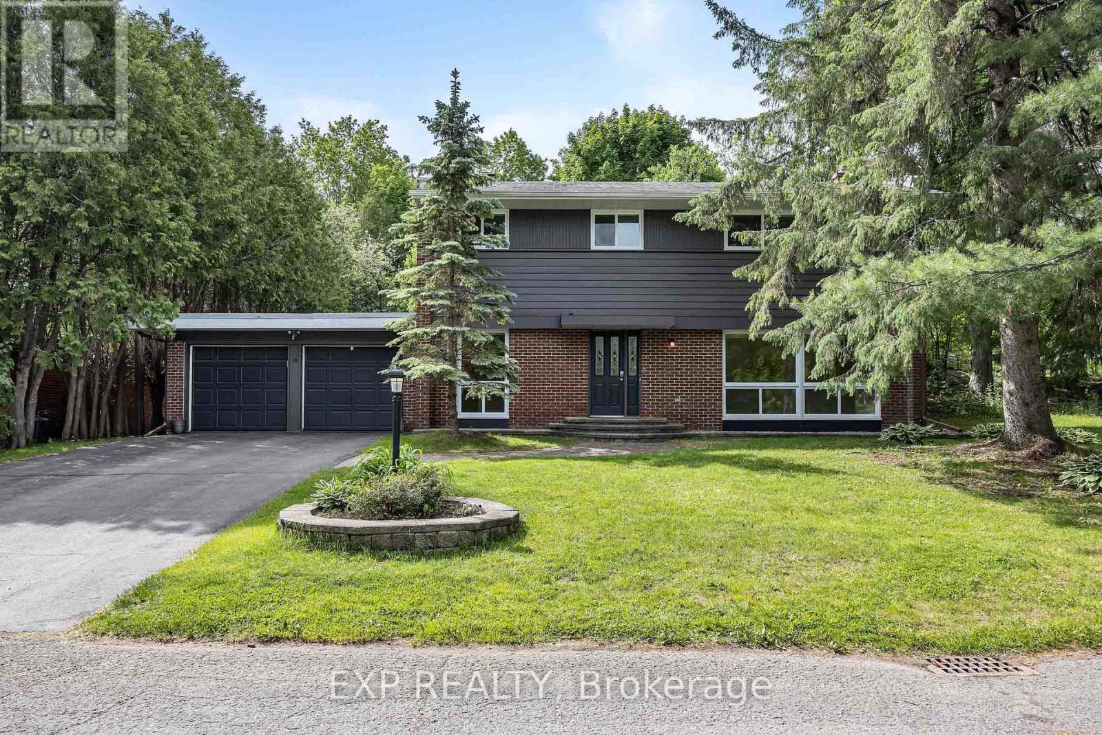 14 Carr Crescent, Ottawa, Ontario  K2K 1K4 - Photo 1 - X13249892