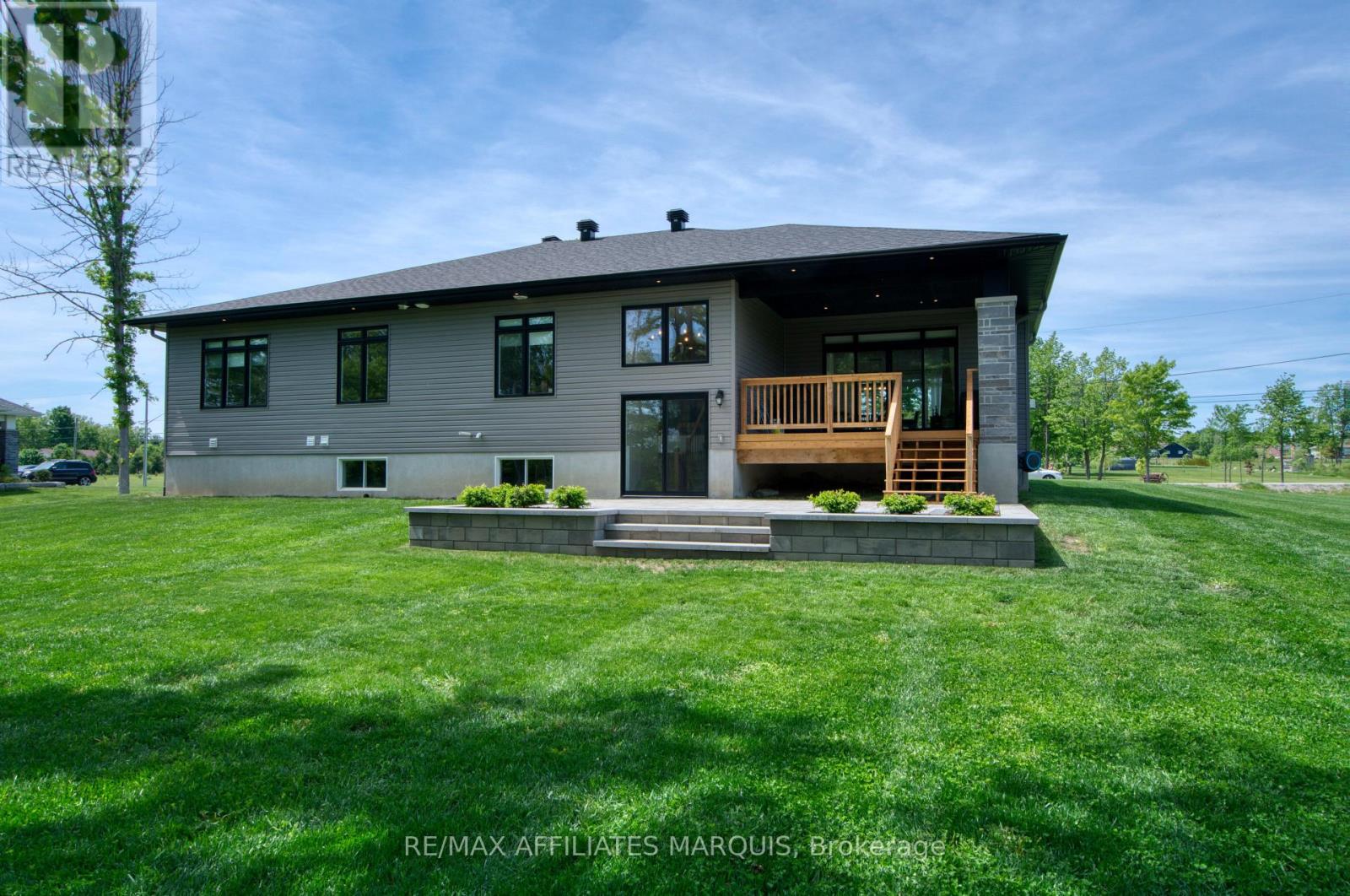 27 Diane Drive, Rideau Lakes, Ontario  K7A 4S5 - Photo 4 - X13249976