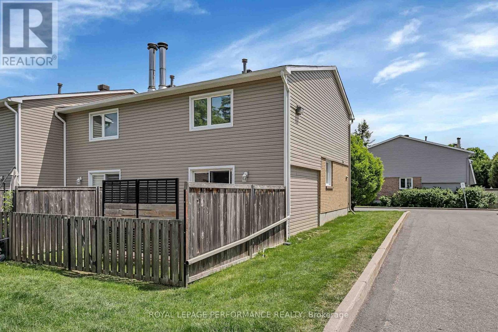 A - 1780 Lamoureux Drive, Ottawa, Ontario  K1E 2N4 - Photo 25 - X13249978