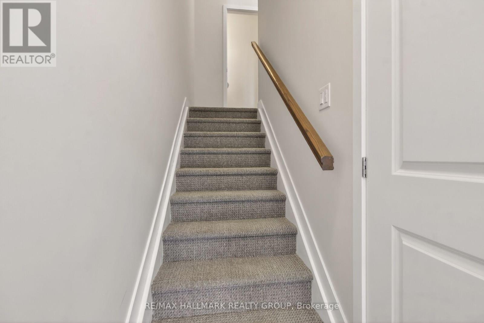 402 Jewelwing Private, Ottawa, Ontario  K1X 0M7 - Photo 4 - X13250040