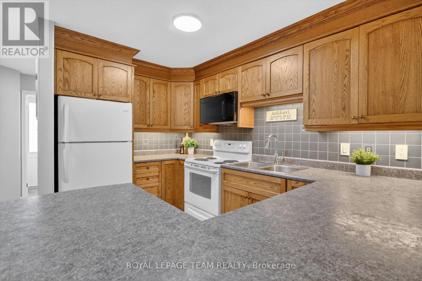 102 - 299 Castor Street, Russell, Ontario  K4R 1E9 - Photo 6 - X13250268