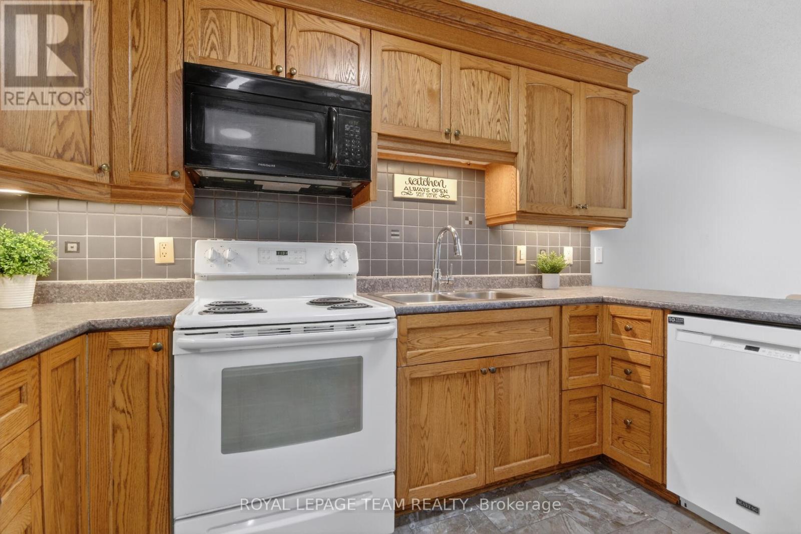 102 - 299 Castor Street, Russell, Ontario  K4R 1E9 - Photo 8 - X13250268