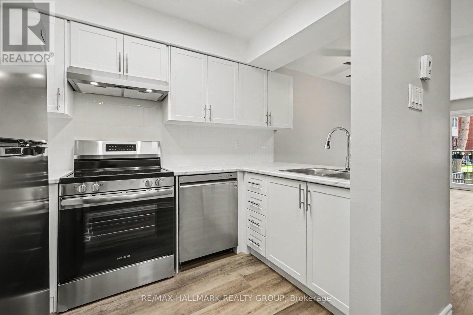 1168 Blasdell Avenue, Ottawa, Ontario  K1K 4H5 - Photo 14 - X13250298