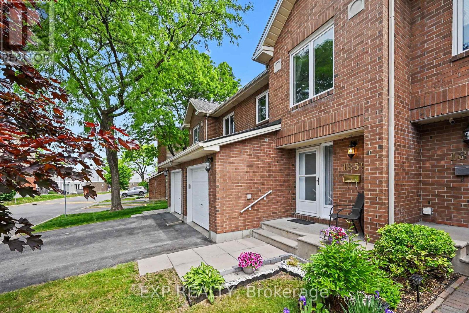 1859 Summerfields Crescent, Ottawa, Ontario  K1C 7B7 - Photo 2 - X13251984