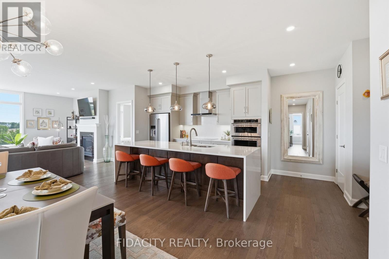 301 - 180 Boundstone Way, Ottawa, Ontario  K2T 0M9 - Photo 4 - X13253756
