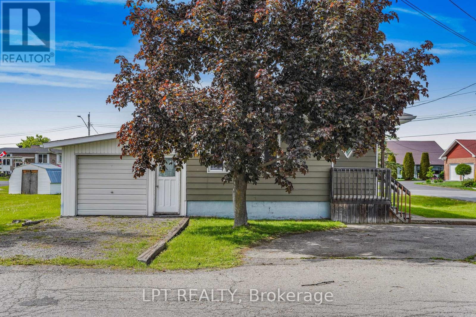 31 JOHNSTON STREET, Alfred and Plantagenet, Ontario