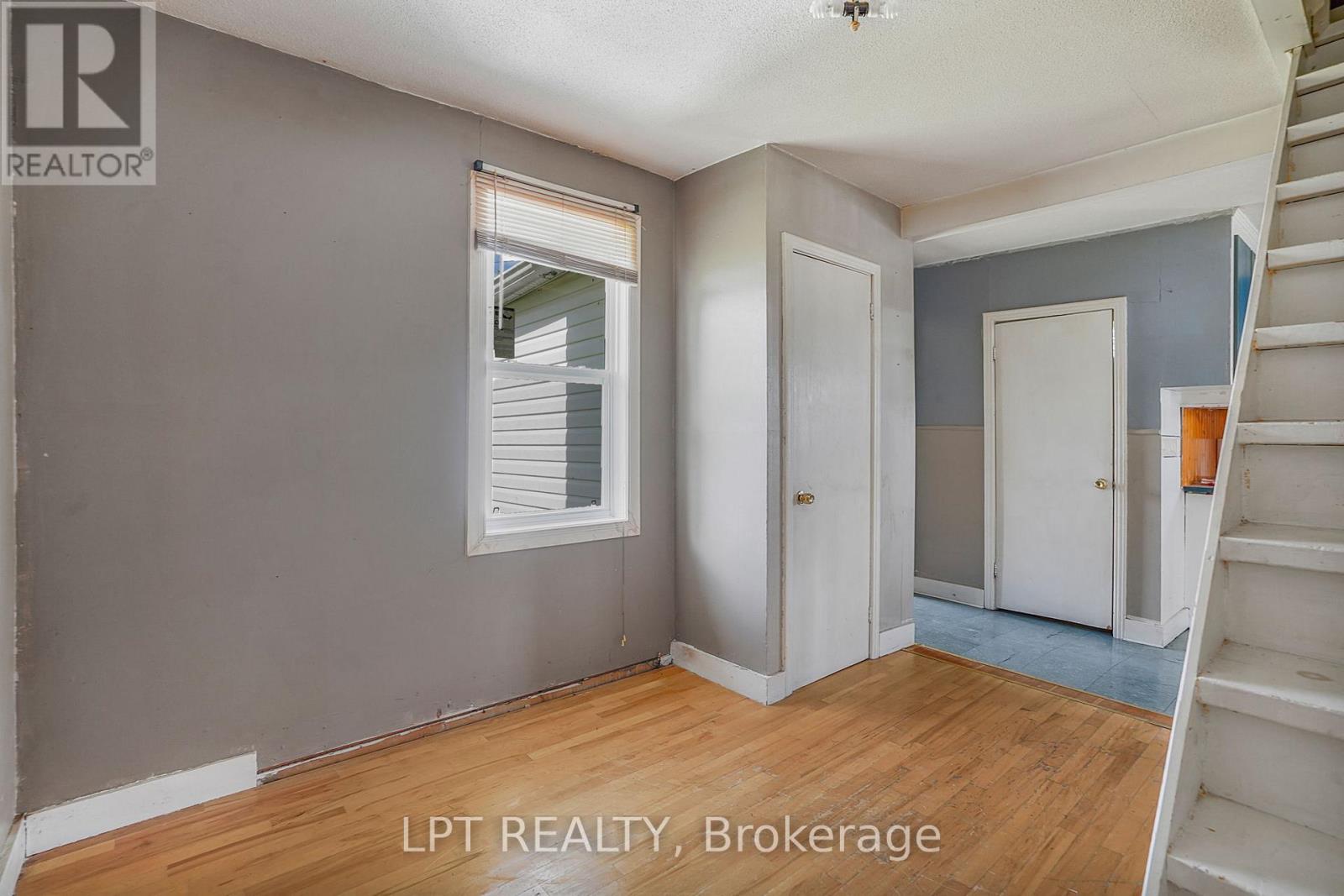 31 Johnston Street, Alfred And Plantagenet, Ontario  K0B 1A0 - Photo 14 - X13256254