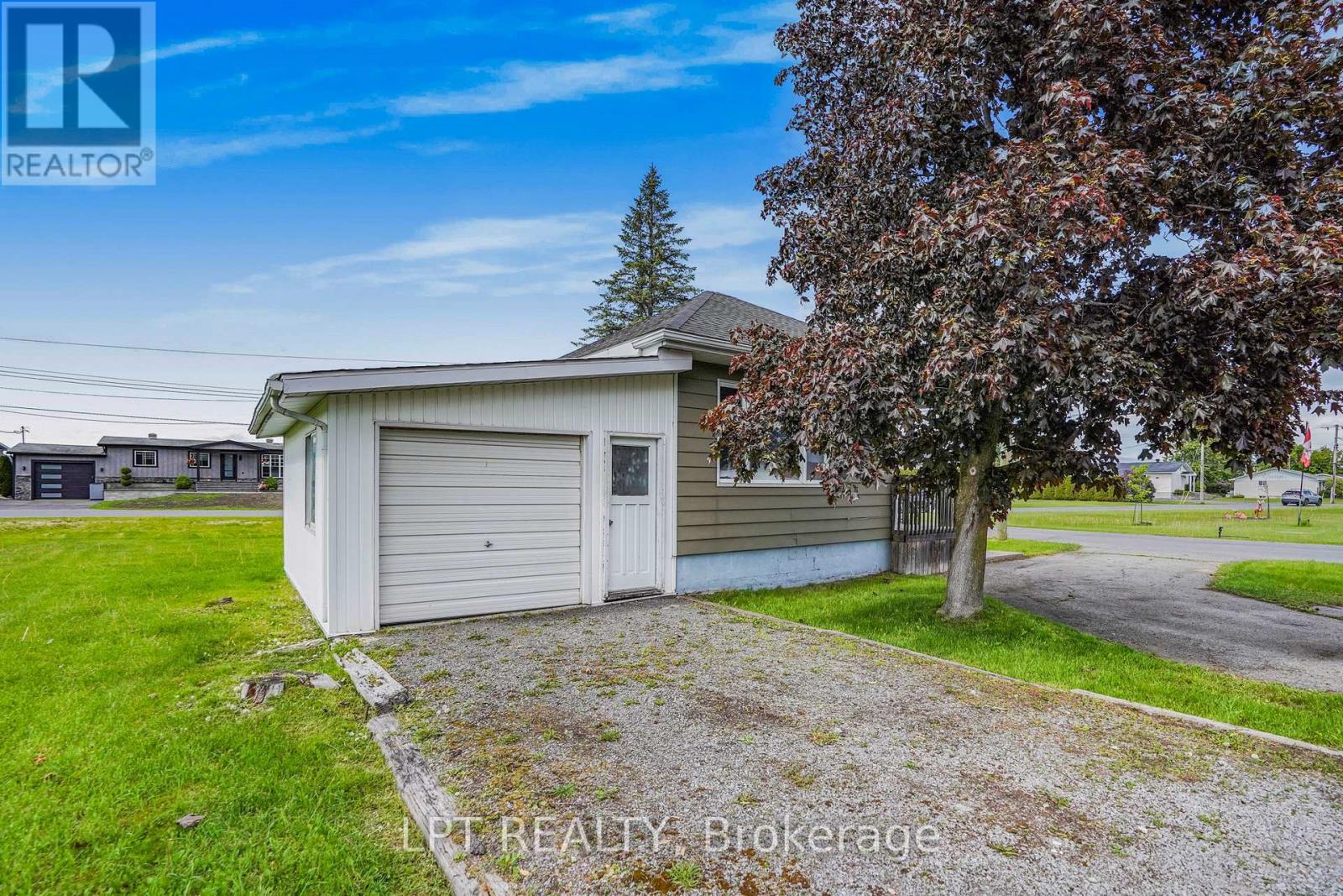 31 Johnston Street, Alfred And Plantagenet, Ontario  K0B 1A0 - Photo 2 - X13256254