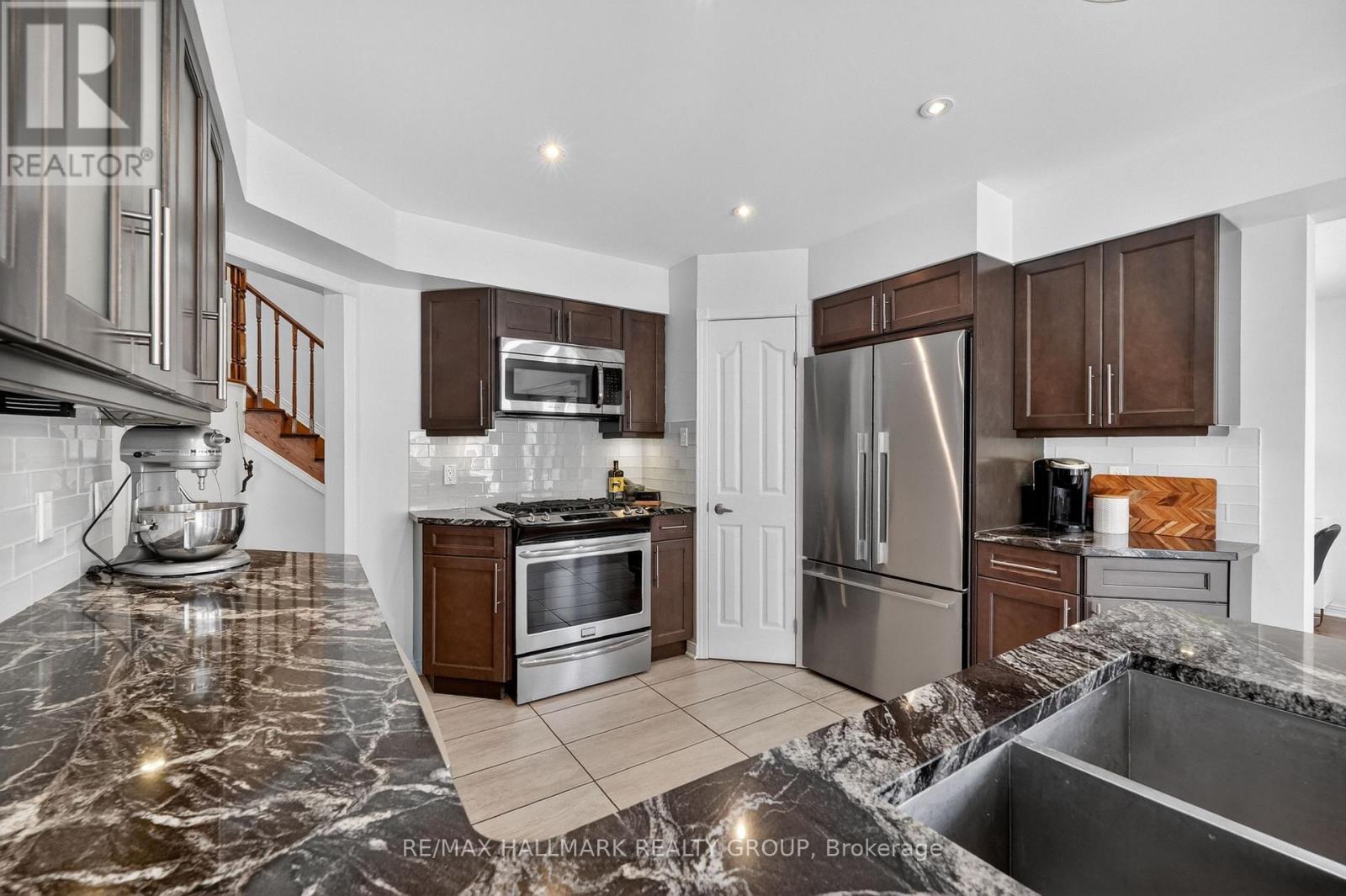1091 Charest Way, Ottawa, Ontario  K4A 4B1 - Photo 12 - X13259456