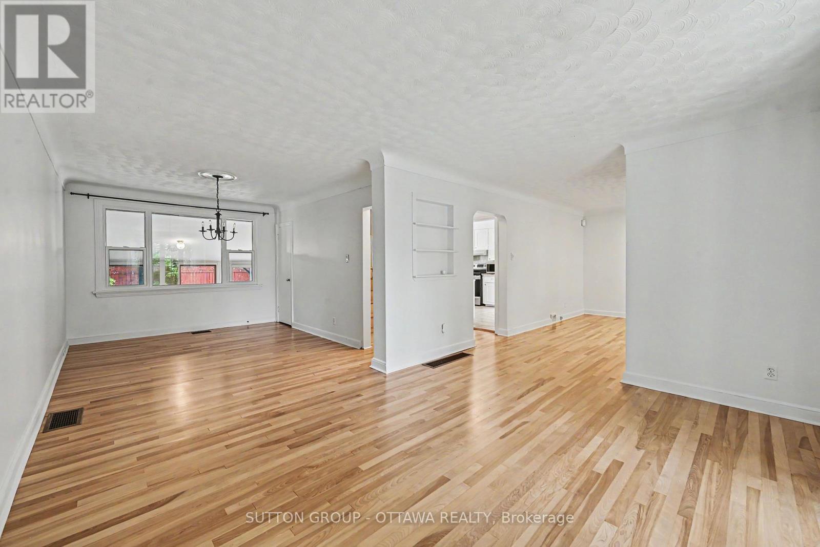 1156 Emperor Avenue W, Ottawa, Ontario  K1Z 8C2 - Photo 5 - X13270468
