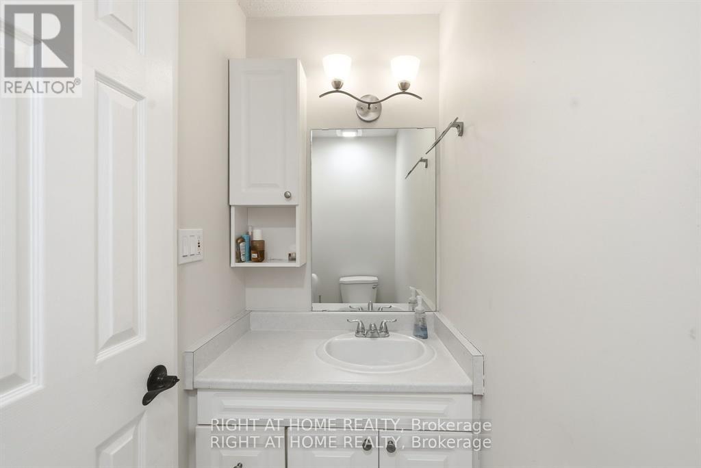 1633 Lafrance Drive, Ottawa, Ontario  K1E 2L7 - Photo 10 - X13271894