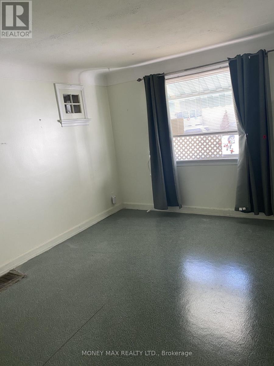 1424 Rosenthal Avenue Carlington Avenue, Ottawa, Ontario  K1Z 8H9 - Photo 3 - X13273828