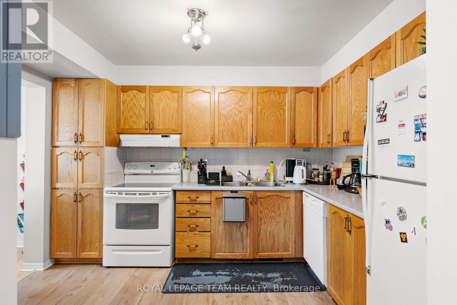 5953 Pineglade Crescent, Ottawa, Ontario  K1W 1G9 - Photo 8 - X13282270