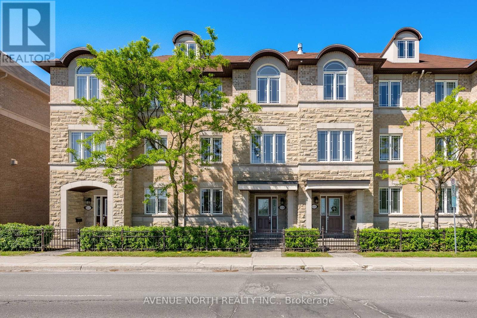 122b Centrepointe Drive, Ottawa, Ontario  K2G 6B1 - Photo 1 - X13288830