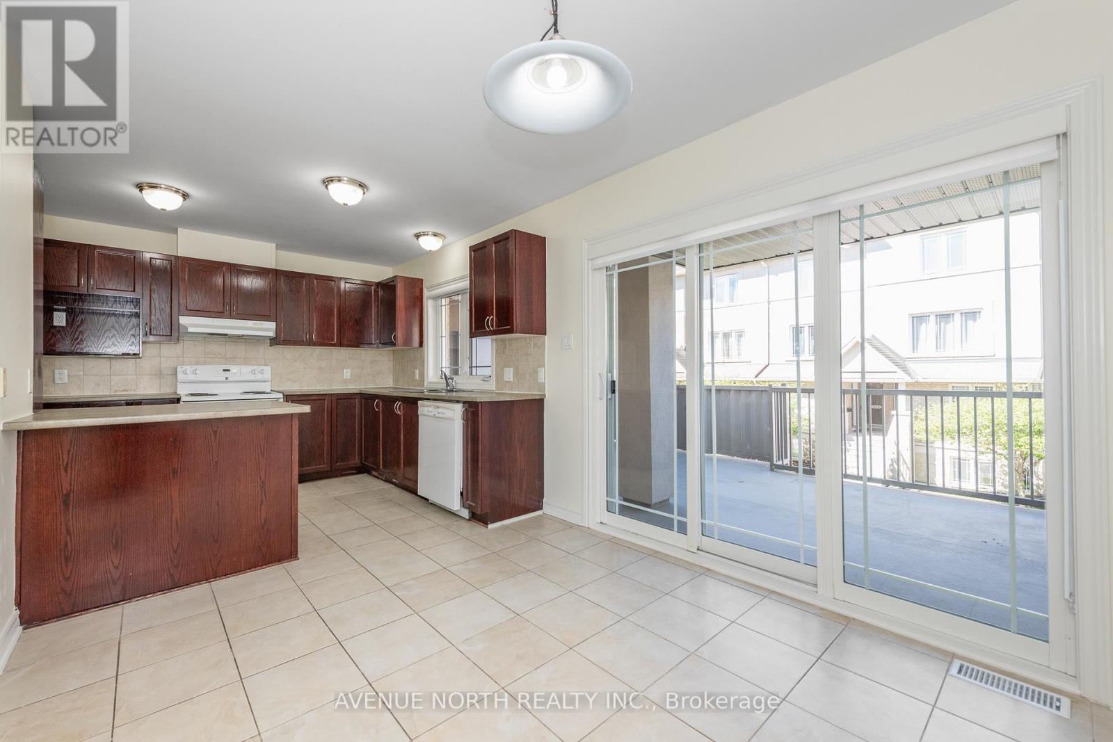 122b Centrepointe Drive, Ottawa, Ontario  K2G 6B1 - Photo 28 - X13288830
