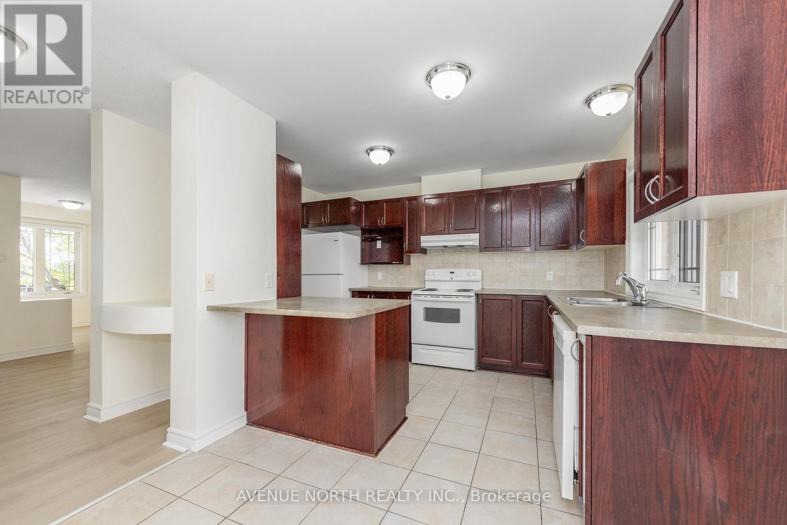 122b Centrepointe Drive, Ottawa, Ontario  K2G 6B1 - Photo 29 - X13288830