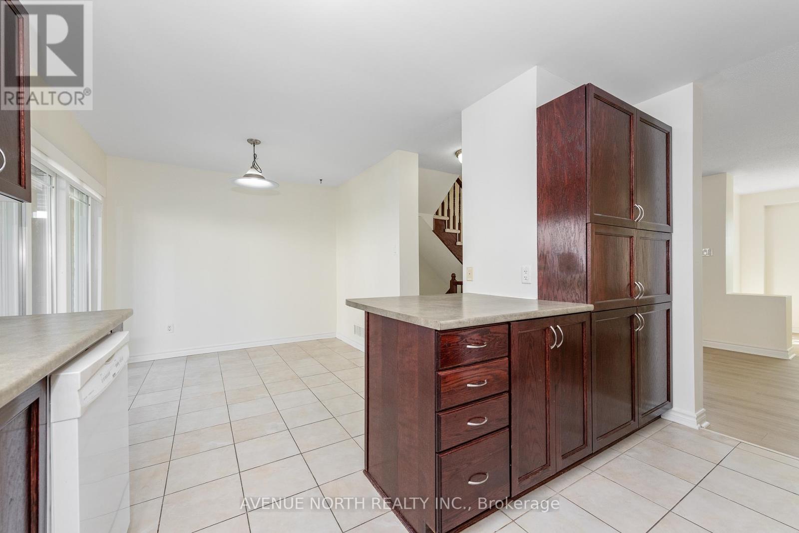 122b Centrepointe Drive, Ottawa, Ontario  K2G 6B1 - Photo 30 - X13288830