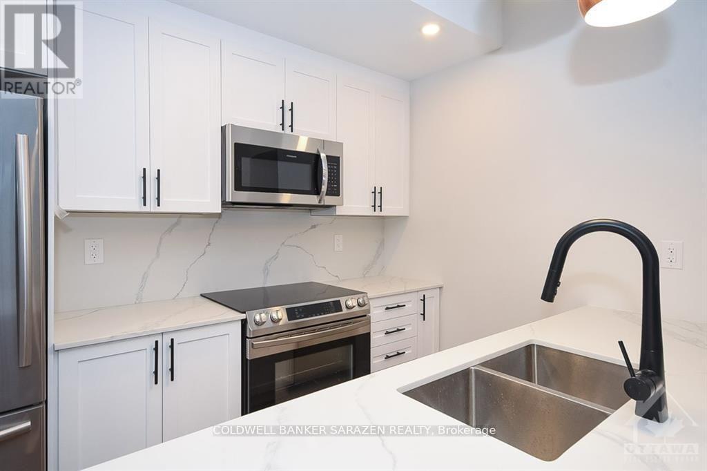 2 - 15 Monk Street, Ottawa, Ontario  K1S 3Y5 - Photo 4 - X13408880