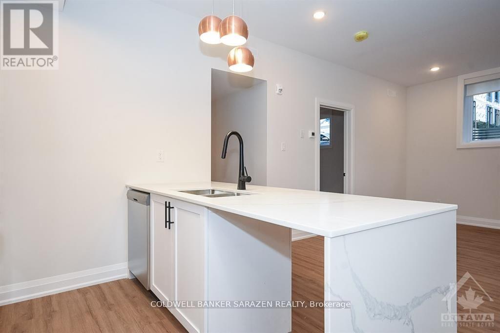 2 - 15 Monk Street, Ottawa, Ontario  K1S 3Y5 - Photo 8 - X13408880