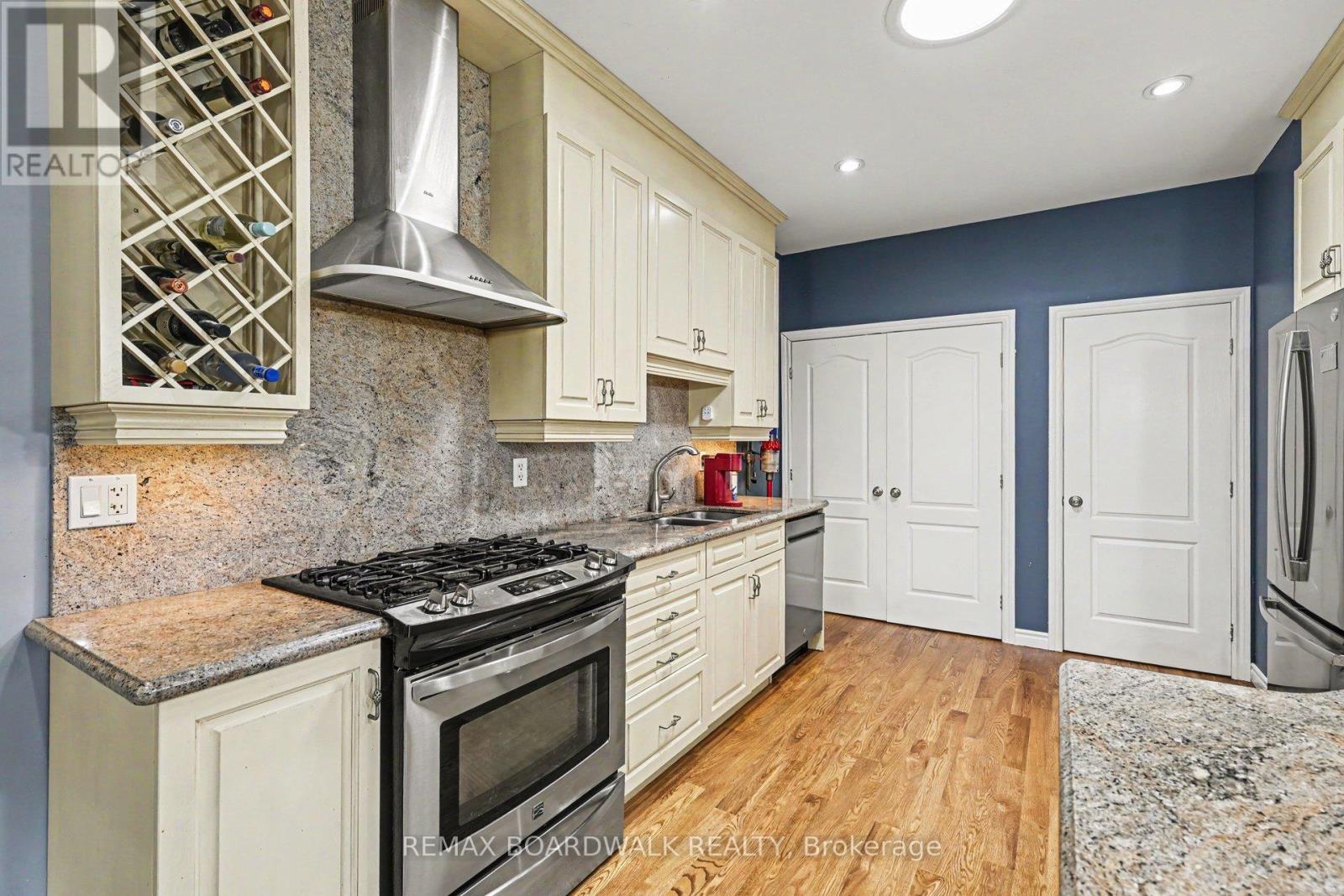 24 Samara Place, Ottawa, Ontario  K2S 2B2 - Photo 10 - X13410046