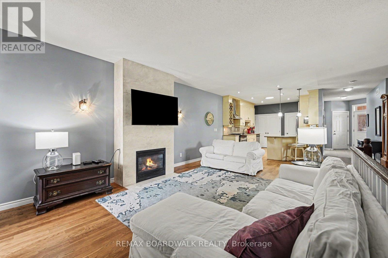 24 Samara Place, Ottawa, Ontario  K2S 2B2 - Photo 6 - X13410046