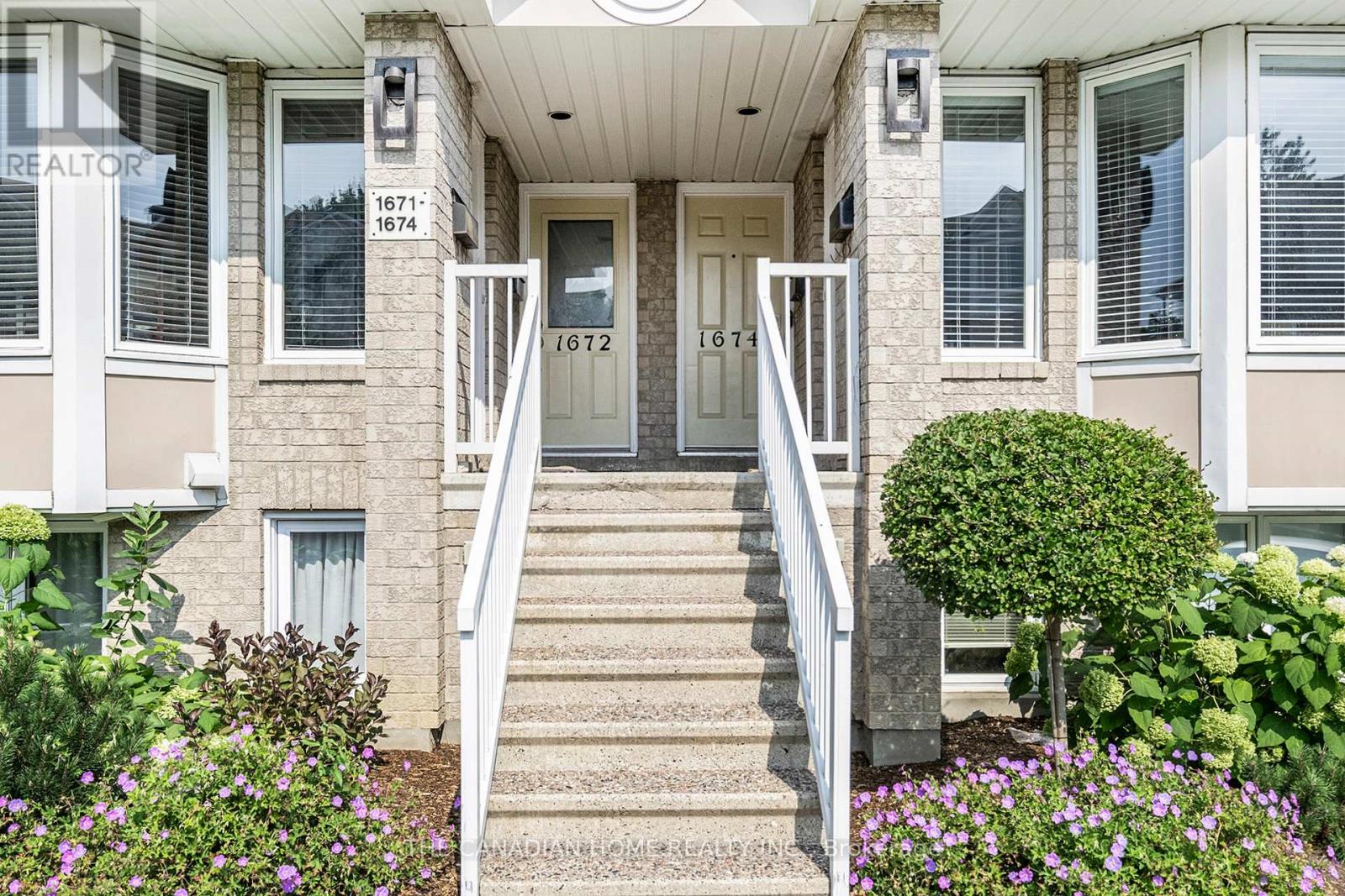 1672 Locksley Lane, Ottawa, Ontario  K1J 1B6 - Photo 3 - X13410222