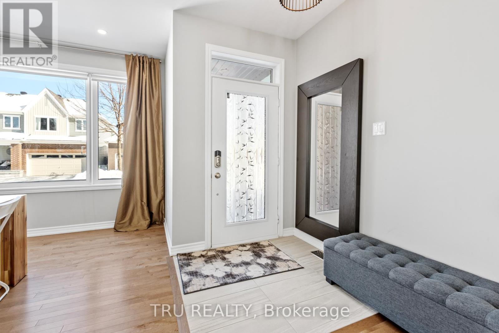 34 Coppermine Street, Ottawa, Ontario  K2J 6P7 - Photo 5 - X13410230