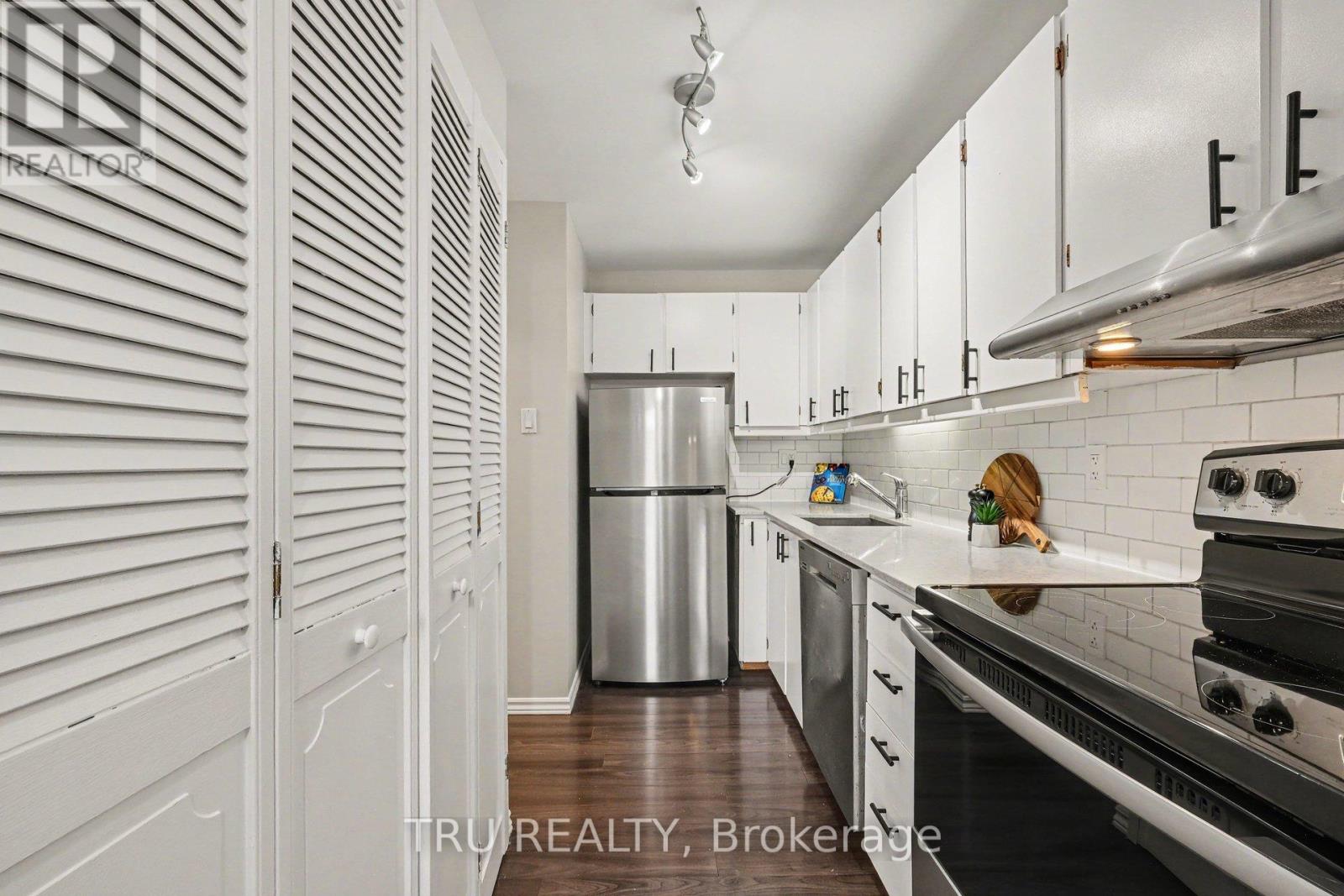 8 - 22 Sweetbriar Circle, Ottawa, Ontario  K2J 2K4 - Photo 10 - X13249520