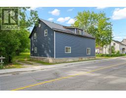 76 SOUTH STREET, Lanark Highlands, Ontario