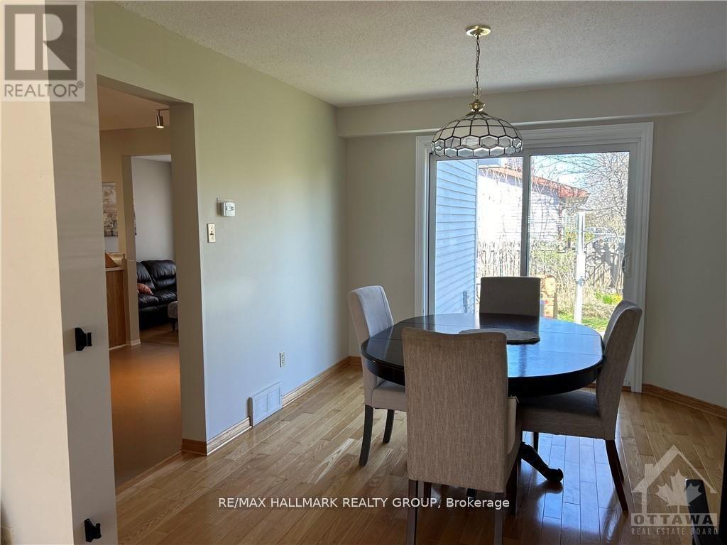 6417 Loire Drive, Ottawa, Ontario  K1C 3H1 - Photo 10 - X13410474