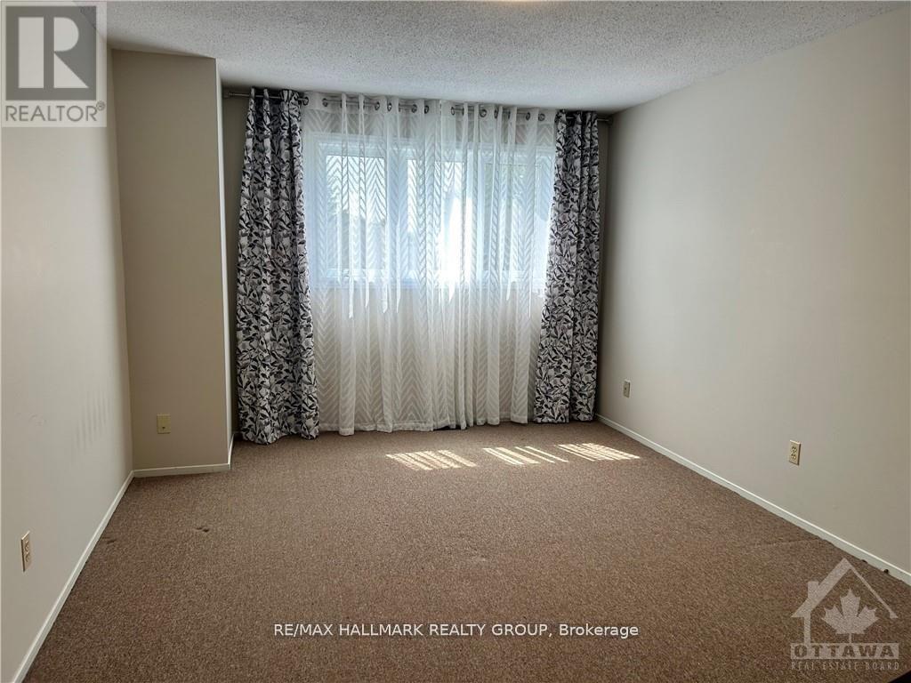 6417 Loire Drive, Ottawa, Ontario  K1C 3H1 - Photo 16 - X13410474