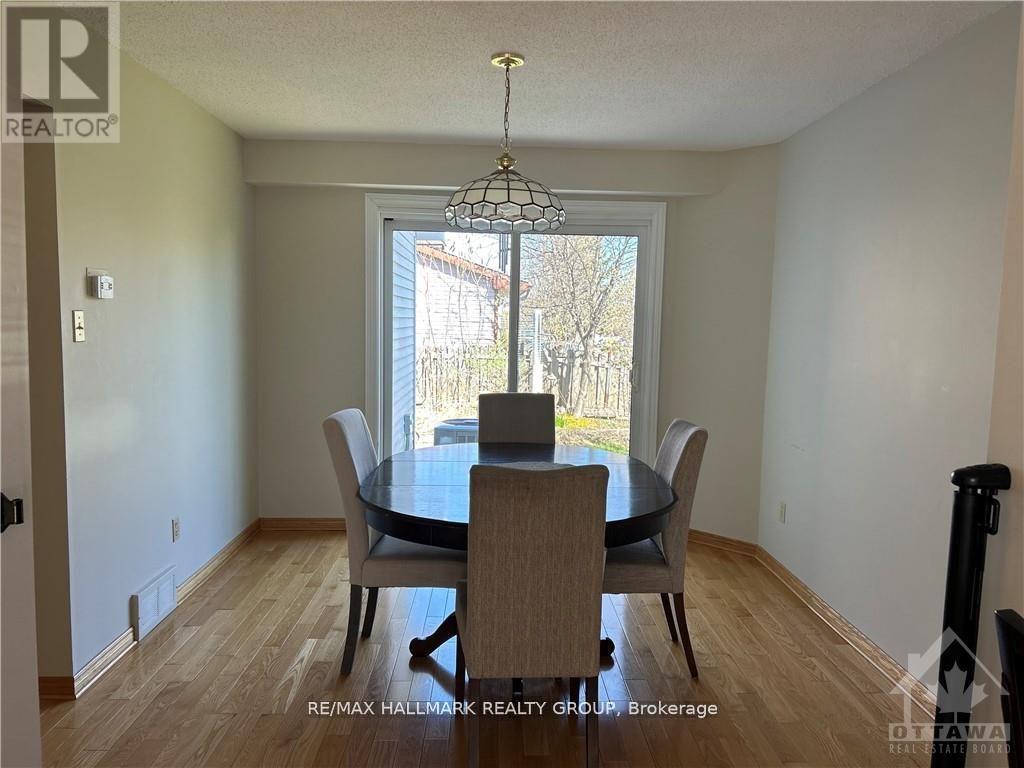 6417 Loire Drive, Ottawa, Ontario  K1C 3H1 - Photo 8 - X13410474