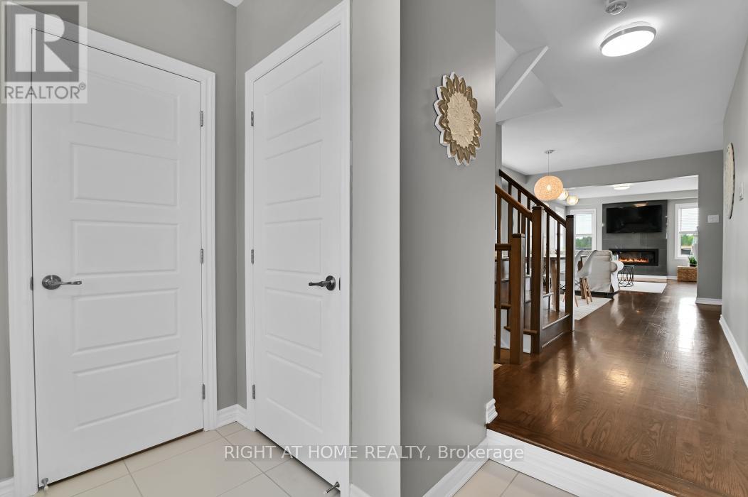 359 Willow Aster Circle, Ottawa, Ontario  K4A 1C8 - Photo 3 - X13410764