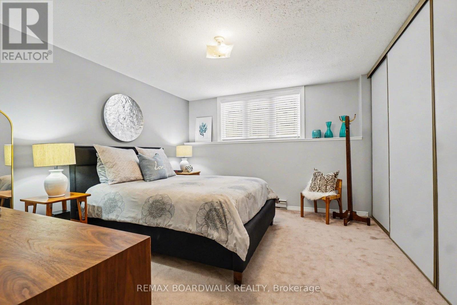 5 Briston Private, Ottawa, Ontario  K1G 5P6 - Photo 14 - X13410832