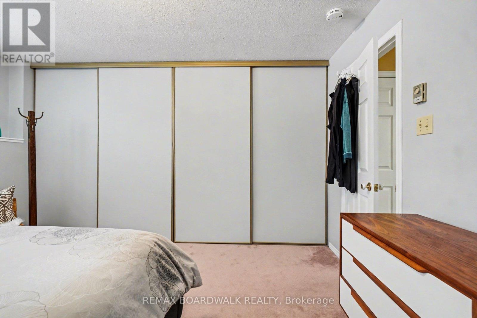 5 Briston Private, Ottawa, Ontario  K1G 5P6 - Photo 15 - X13410832