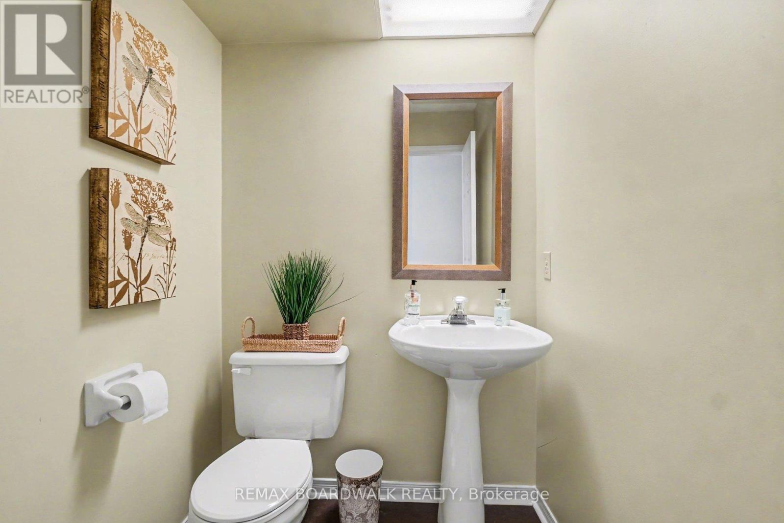 5 Briston Private, Ottawa, Ontario  K1G 5P6 - Photo 4 - X13410832
