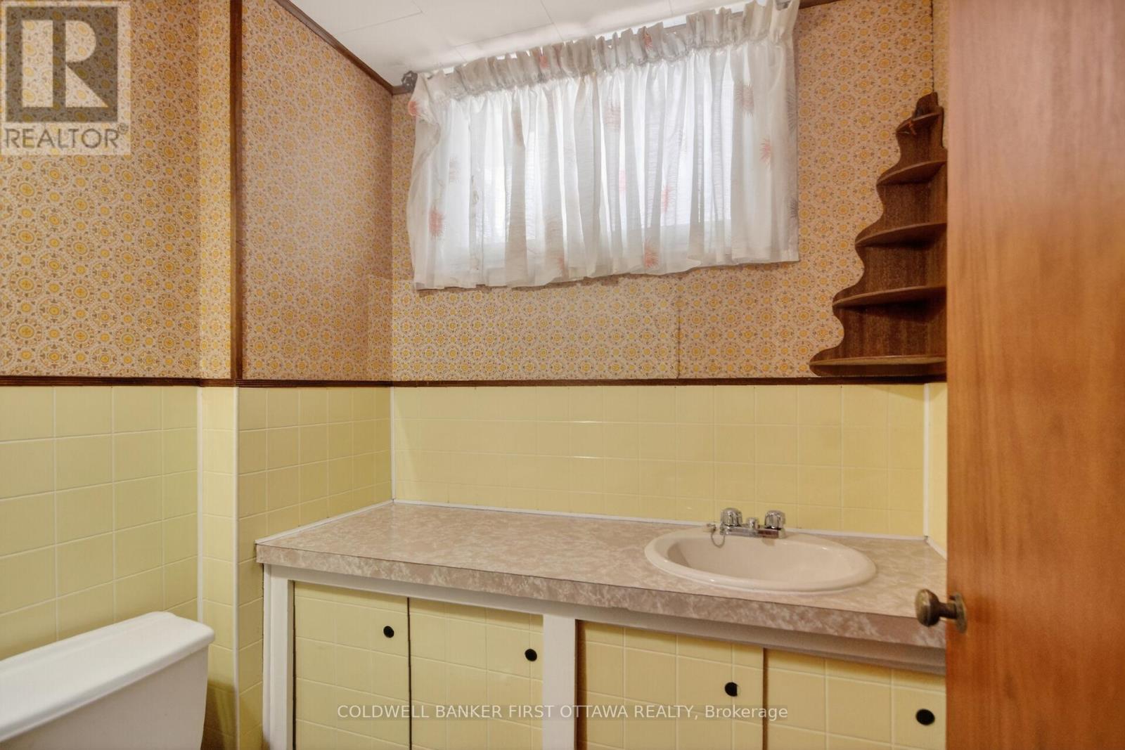 1533 Mimosa Avenue, Ottawa, Ontario  K1G 0W2 - Photo 38 - X13410846