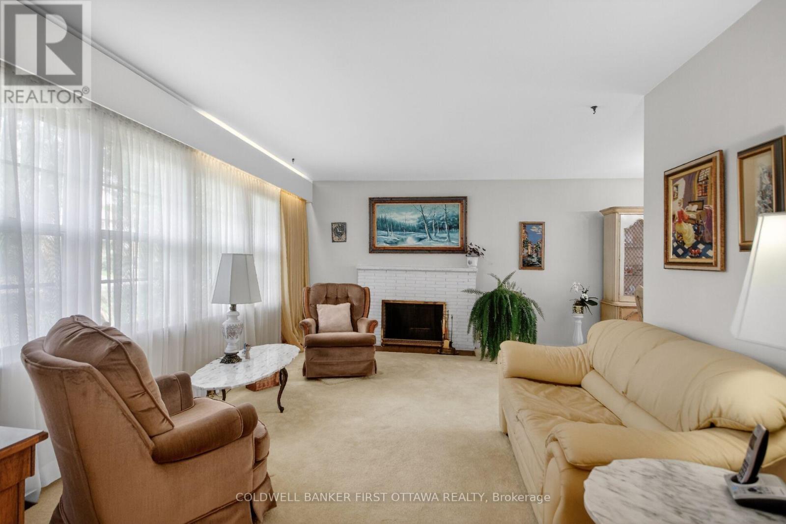 1533 Mimosa Avenue, Ottawa, Ontario  K1G 0W2 - Photo 5 - X13410846