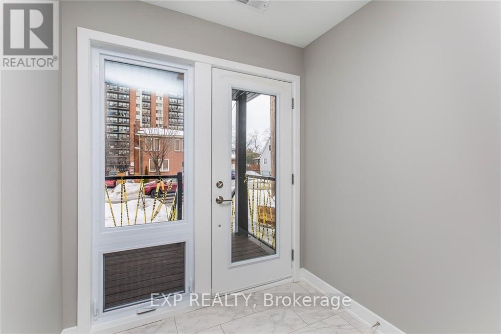546 Guy Street, Ottawa, Ontario  K1K 1B9 - Photo 3 - X13410966