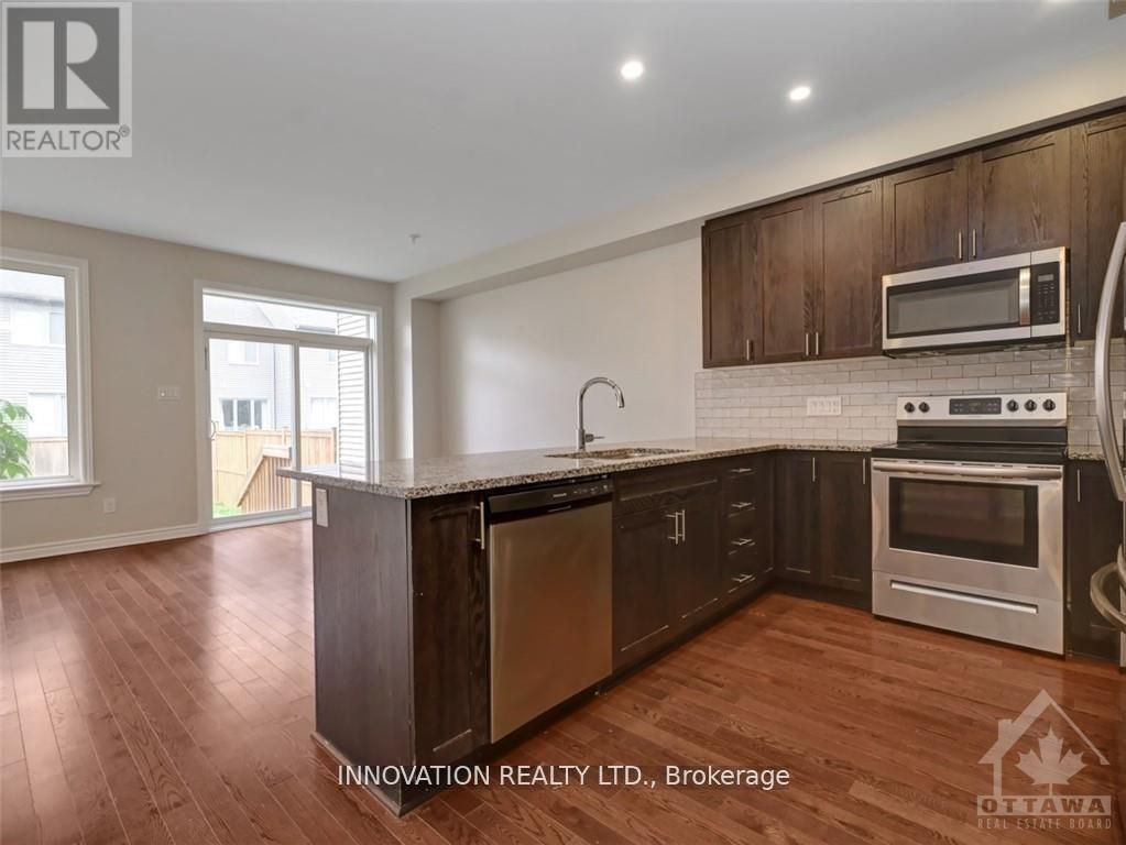 502 Muscari Street, Ottawa, Ontario  K1T 0S3 - Photo 11 - X13411436