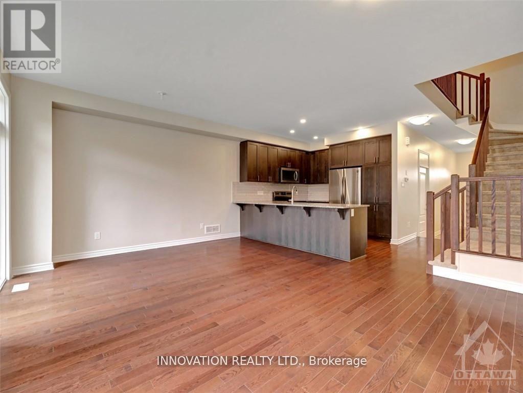 502 Muscari Street, Ottawa, Ontario  K1T 0S3 - Photo 8 - X13411436