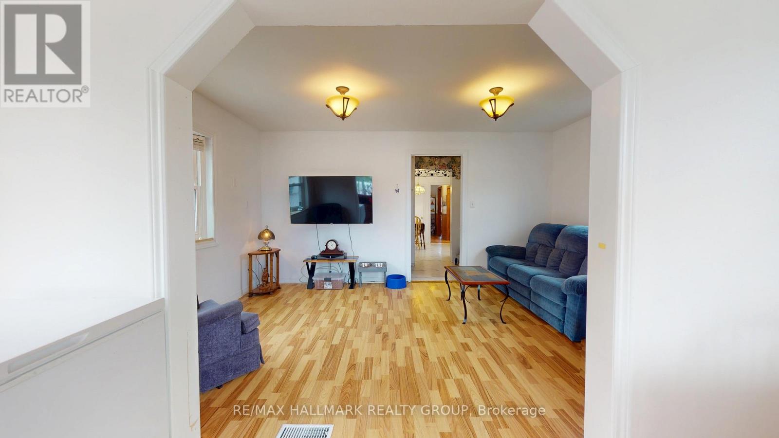 20 Crawford Street, Brockville, Ontario  K6V 1S3 - Photo 21 - X13411514