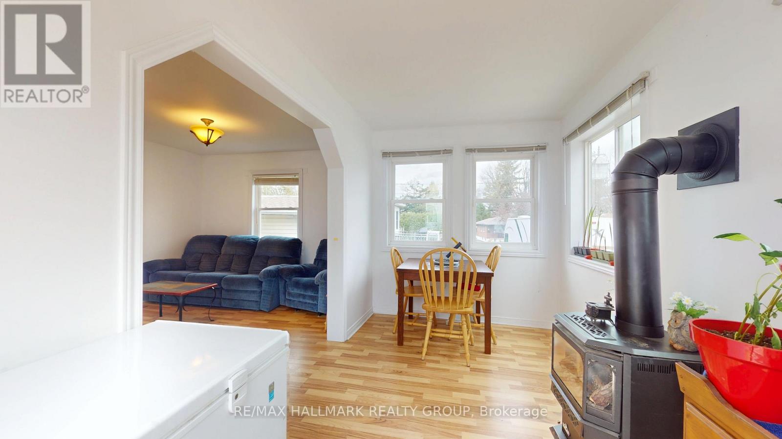 20 Crawford Street, Brockville, Ontario  K6V 1S3 - Photo 22 - X13411514